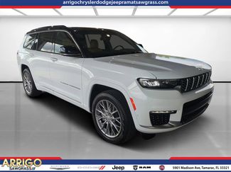New 2025 Jeep Grand Cherokee L Summit w/ Advanced Protech Group IV video 1