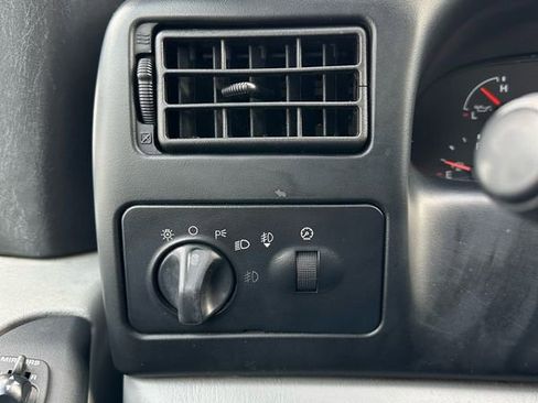 Used 2002 Ford F350 Lariat image 15