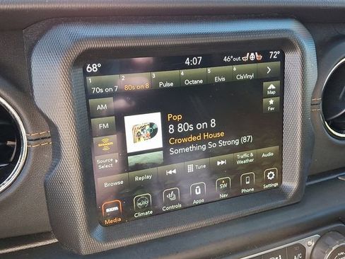 Used 2022 Jeep Gladiator Overland image 20