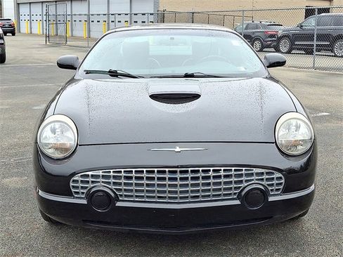 Used 2002 Ford Thunderbird image 2