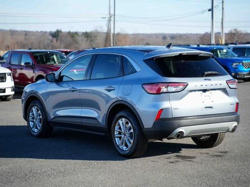 Used 2022 Ford Escape SE image 7