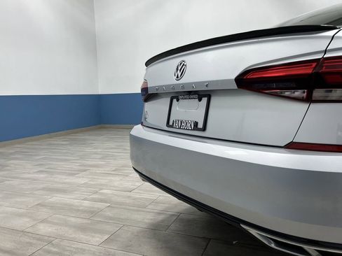 Used 2020 Volkswagen Passat 2.0T R-Line image 30