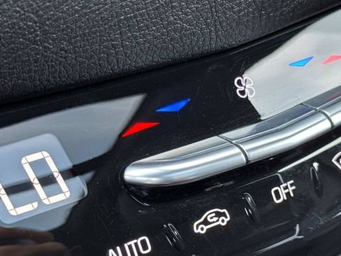 Used 2023 Cadillac XT6 Luxury AWD/4WD image 30