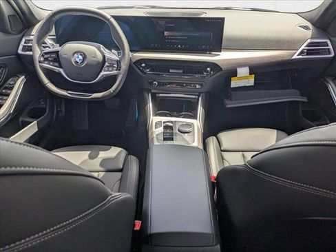 Certified 2025 BMW 330i Sedan w/ Convenience Package image 13