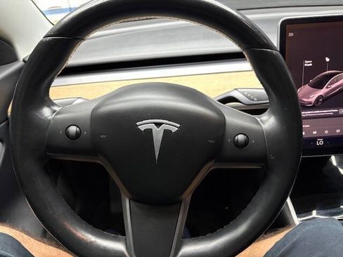 Used 2018 Tesla Model 3 Long Range image 12