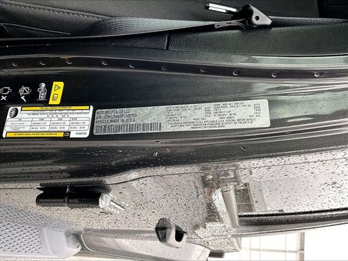 Used 2023 Jeep Gladiator Sport image 33