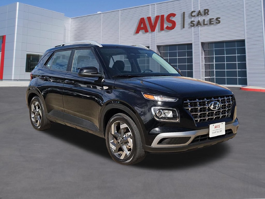 Used 2026 Hyundai Venue SEL FWD image 3