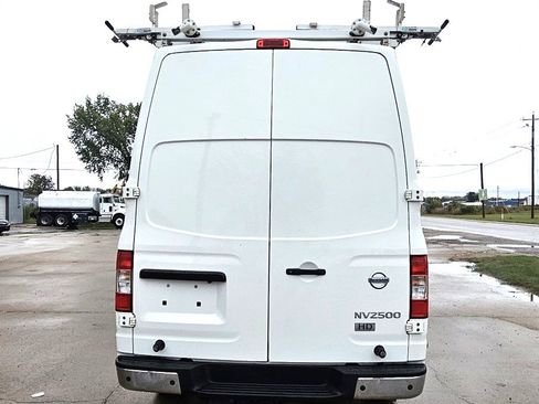 Used 2016 Nissan NV 2500 SL w/ Technology Package image 7