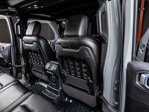 Used 2021 Jeep Wrangler Unlimited Rubicon w/ Trailer Tow Package image 32