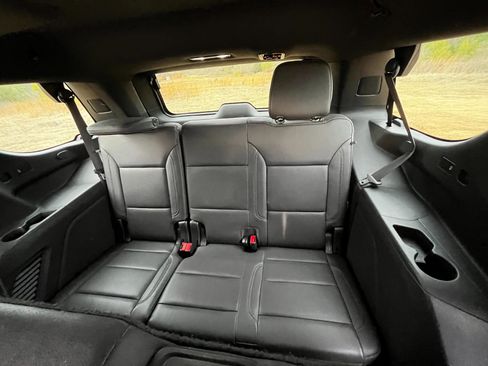 Used 2022 Chevrolet Tahoe Z71 image 47