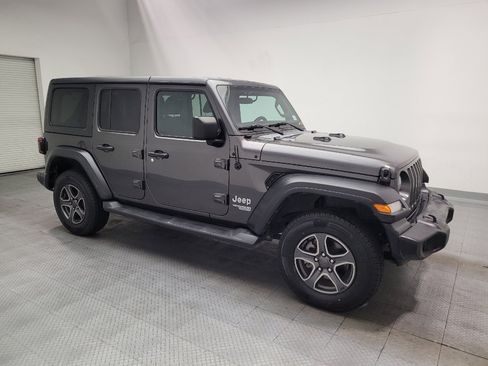 Used 2018 Jeep Wrangler Unlimited Sport S AWD/4WD image 11