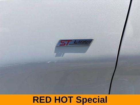 Used 2025 Ford Explorer ST-Line w/ ST-Line Street Pack AWD/4WD image 49