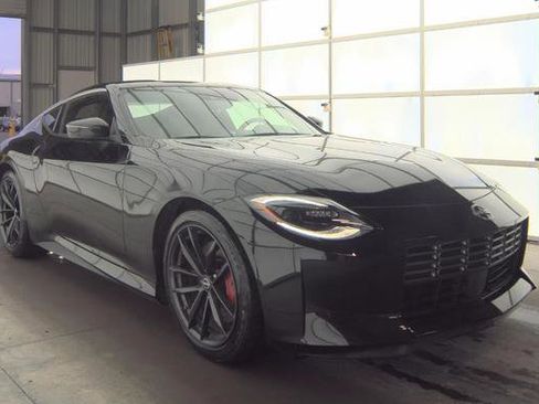 Used 2024 Nissan Z Performance w/ Floor Mat Package image 2