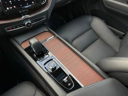 Certified 2023 Volvo XC60 B5 Plus w/ Climate Package image 24