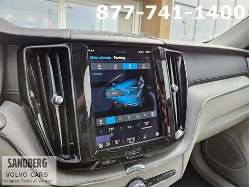 Used 2023 Volvo XC60 T8 Ultimate image 23