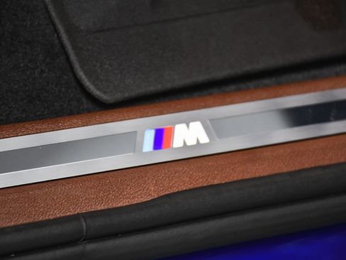 Used 2025 BMW XM image 18