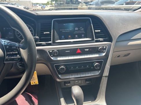 Used 2018 Hyundai Sonata ECO FWD image 9