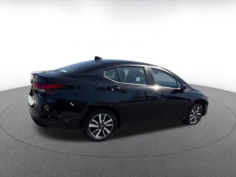 Used 2025 Nissan Versa SV image 14