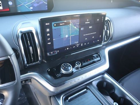 New 2026 Ford Expedition Platinum w/ Stealth Appearance Package image 5