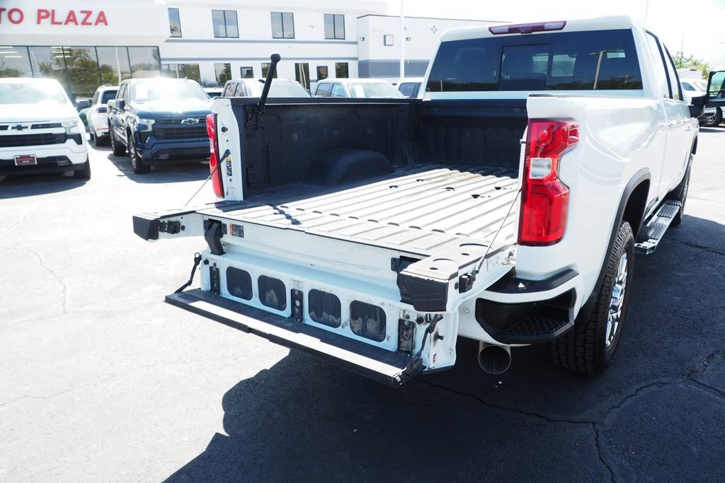 Used 2024 Chevrolet Silverado 3500 High Country w/ High Country Premium Package AWD/4WD image 19