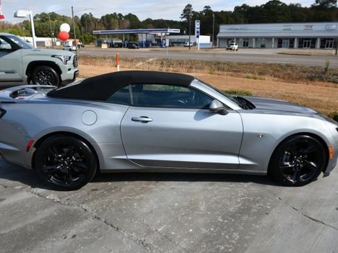 Used 2023 Chevrolet Camaro LT w/ RS Package image 8