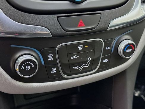 Used 2020 Chevrolet Equinox LS w/ LS Convenience Package image 15