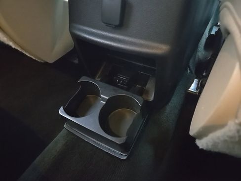 Used 2017 Ford Explorer XLT image 80