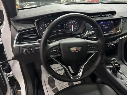 Certified 2022 Cadillac XT6 Premium Luxury w/ Technology Package image 24