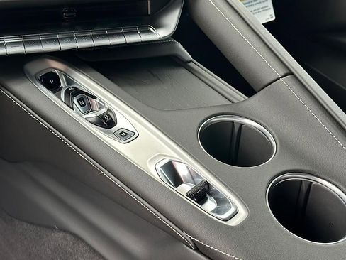 New 2026 Chevrolet Corvette Stingray Convertible w/ Z51 Performance Package image 19