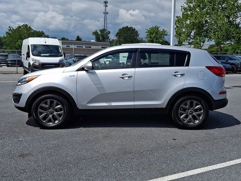 Used 2016 Kia Sportage LX AWD/4WD image 8