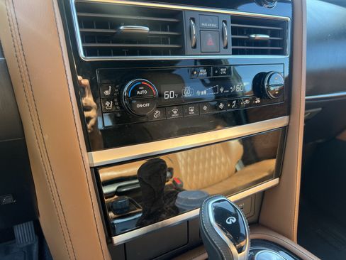 Used 2023 INFINITI QX80 Sensory w/ Cargo Package AWD/4WD image 23