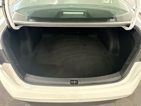 Used 2024 Toyota Corolla LE FWD image 30