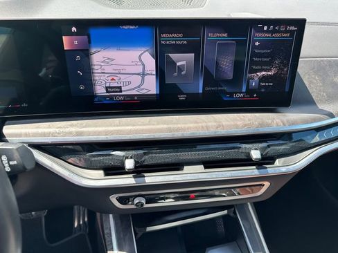 Used 2023 BMW X7 xDrive40i w/ M Sport Package image 61