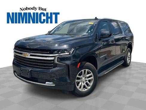 Used 2024 Chevrolet Suburban LT AWD/4WD image 1