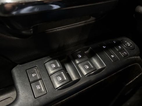 Used 2016 GMC Sierra 3500 Denali w/ Duramax Plus Package image 17