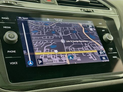 Used 2022 Volkswagen Tiguan SEL R-Line AWD/4WD image 13