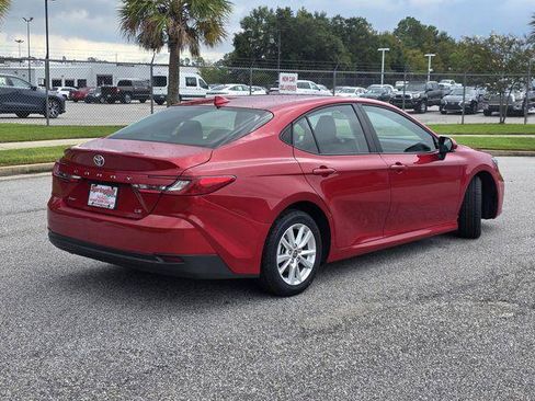 Certified 2025 Toyota Camry LE FWD image 5
