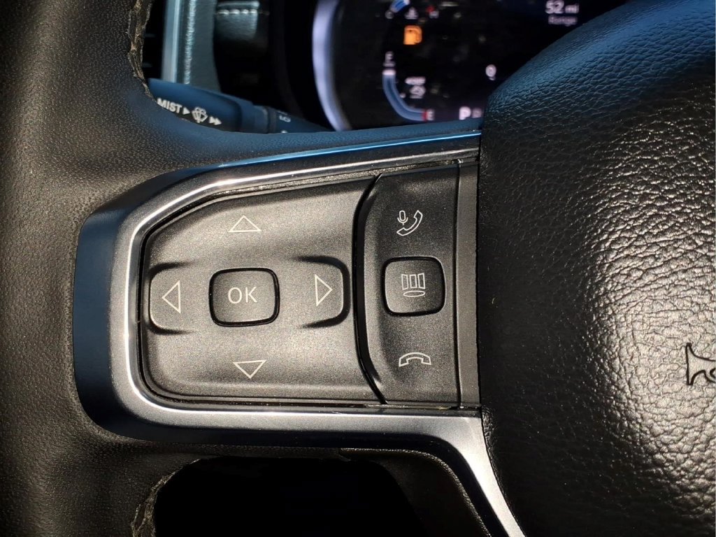 Used 2026 RAM 2500 Laramie AWD/4WD image 24