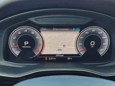 Used 2019 Audi Q8 Premium w/ Convenience Package image 21