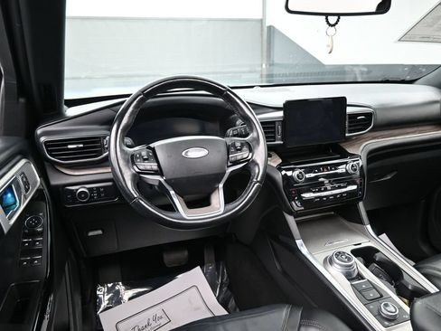 Used 2022 Ford Explorer Platinum AWD/4WD image 27