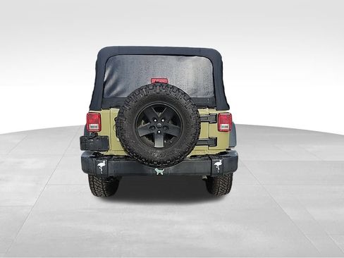 Used 2013 Jeep Wrangler Unlimited Sport image 7