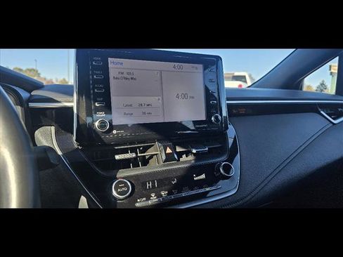 Used 2021 Toyota Corolla SE image 14