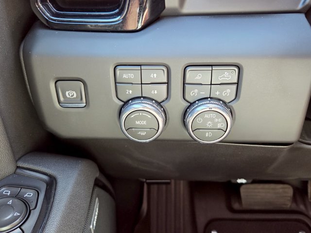 Used 2026 GMC Sierra 1500 AT4 w/ AT4 Premium Package AWD/4WD image 29