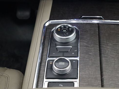 Used 2019 Ford Expedition Max Limited w/ Equipment Group 301A AWD/4WD image 30