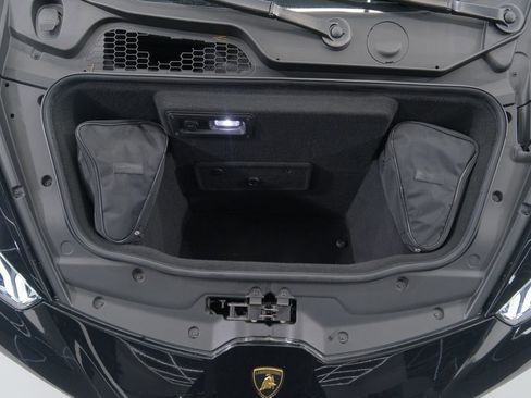 Used 2019 Lamborghini Huracan LP 580-2 image 43