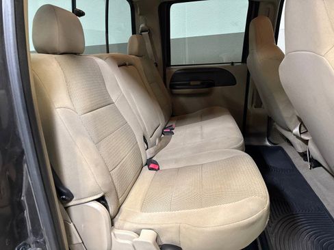 Used 2005 Ford F350 XLT image 60