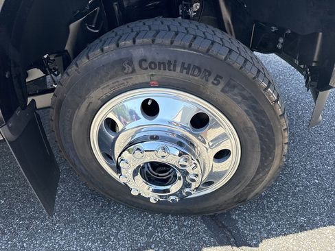 Used 2026 Ford F450 Platinum w/ Snow Plow Prep Package AWD/4WD image 12
