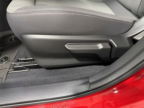 Used 2024 Subaru Crosstrek 2.0i image 12