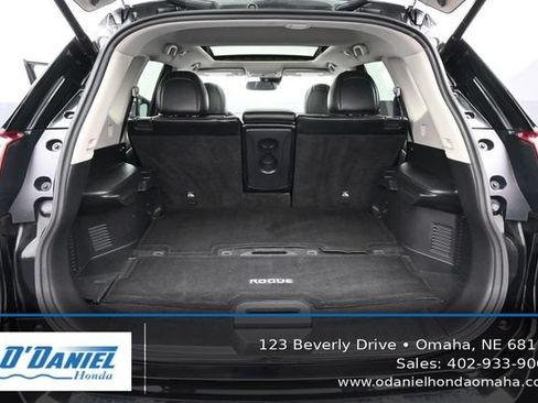 Used 2017 Nissan Rogue SL w/ SL Premium Package AWD/4WD image 37