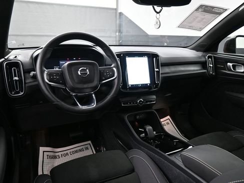 Used 2023 Volvo C40 P8 Recharge Ultimate AWD/4WD image 26